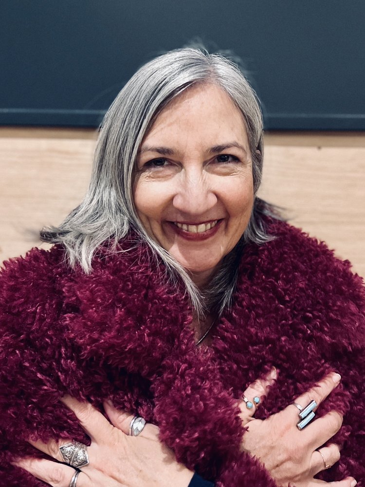 Danielle Hougard Logo